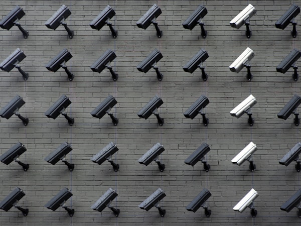 SECUTER 4K AI security cameras with night vision and smart detection